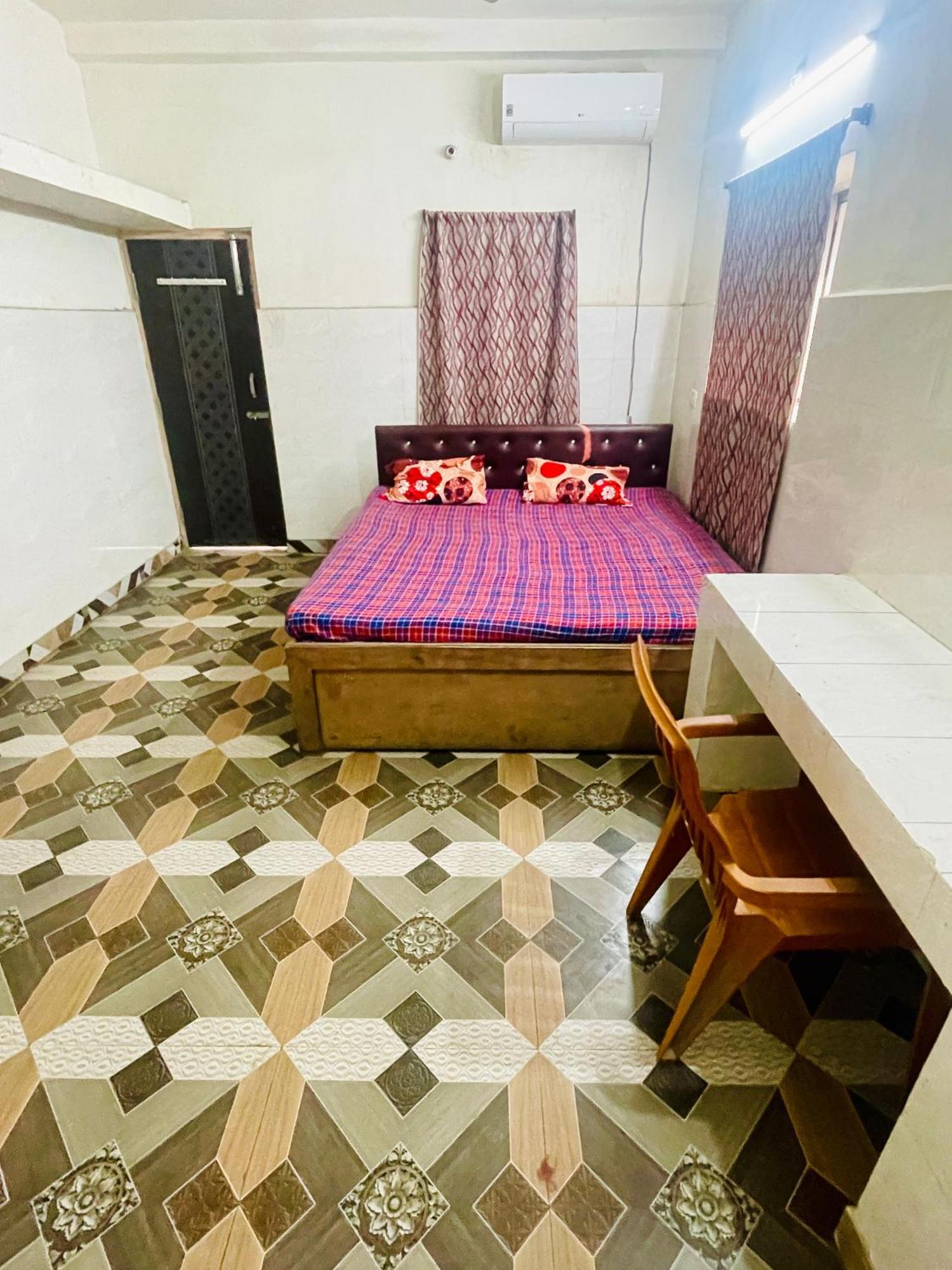 פאטנה Om Guest House מראה חיצוני תמונה